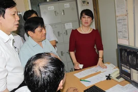 Xã hội hóa y tế: Tỷ lệ ăn chia tác động đến giá 