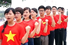 Thắp lên ngọn lửa của lòng yêu nước