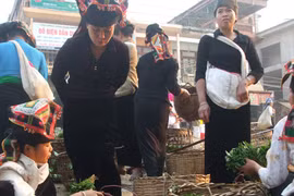 Di dân tự do và nỗi lo tái nghèo