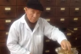 Lương y có bài thuốc ho hiệu quả và 26 năm khám bệnh miễn phí