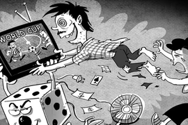 Đừng để tan cửa nát nhà vì bóng đá