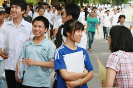Ngày đầu thi đại học: Phát hiện thiết bị lưu trữ đặc biệt