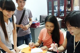 Các trường tốp đầu hạ điểm chuẩn