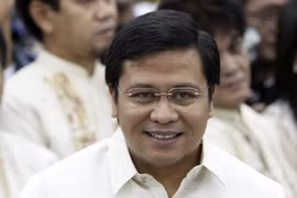 Con trai cựu Tổng thống Philippines bị bắt vì tham nhũng