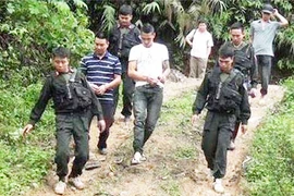 Cấu kết với cán bộ hải quan buôn lậu hơn 600 ô tô 