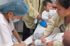 Nguyên nhân dịch sởi bùng phát bất thường 