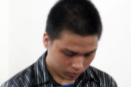 Đâm vợ điên cuồng vì ghen