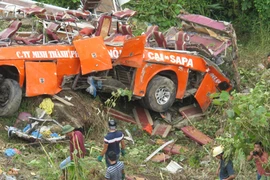 Xe chui chạy trên đường, Sở GTVT Lào Cai không biết