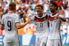 “Xe tăng” đi dạo