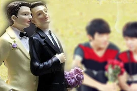 Việc thừa nhận hôn nhân đồng tính cần phải có lộ trình