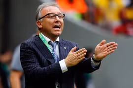 5 HLV mất việc sau vòng bảng 