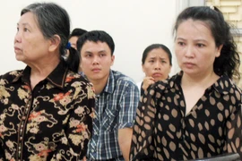 Hai mẹ con xảo trá đổ vấy tội cho nhau