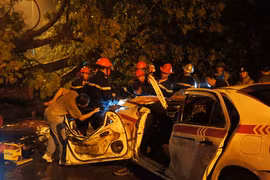 Hoàn cảnh éo le của lái xe taxi bị cây đè chết