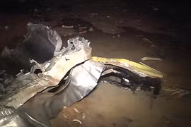 Nhân chứng thấy máy bay trúng sét, rơi tự do