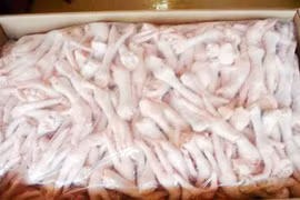 Đường đi vòng vo của những lô chân gà bẩn