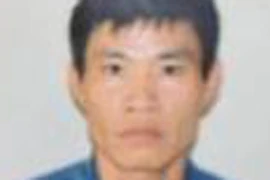 Cháu uy hiếp chú cướp tài sản