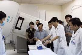 Cần đa dạng hóa nguồn lực trong xã hội hóa y tế