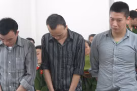 Chủ hiệu cầm đồ sai “đàn em” xử “con nợ”