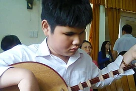 Chuyện về cậu học trò mù có khả năng kỳ lạ được ghi vào kỷ lục châu Á