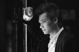 Khắc Việt tri ân khán giả Hà Nội