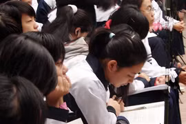 Dự kiến miễn thi tốt nghiệp cho 20% học sinh lớp 12: Gây tranh cãi vì lo tiêu cực