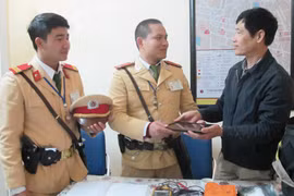 Những việc làm đẹp của chiến sỹ CSGT