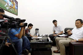 Đã chơi chuyên nghiệp thì phải theo luật lệ