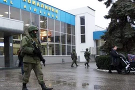 Ukraine ngăn chặn ly khai tại Crimea
