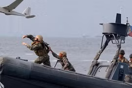 Mỹ, Philippines tập trận “chiến tranh trên biển”