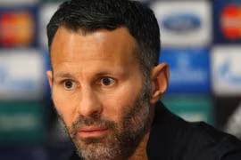 Giggs và ước mơ đưa nụ cười trở lại Old Trafford