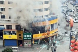 Nổ bom tại nhà hàng ở Trung Quốc, 2 cảnh sát bị thương