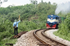 Nơi ánh điện không bao giờ tắt