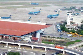 Cấm cất, hạ cánh khi thời tiết dưới tiêu chuẩn