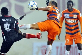 V-League ngày càng giống võ đài!