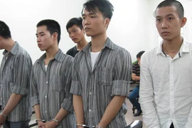 Gặp cướp trên đê, ra về mất sạch