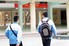 Học sinh viết tâm thư đã được đi học trở lại