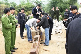 Cầu treo Chu Va 6 bị lật do chế tạo sai ốc neo