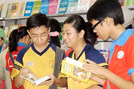 Tăng tốc biên soạn chương trình - sách giáo khoa phổ thông và đào tạo giáo viên