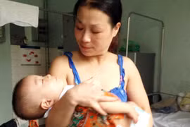 Tá túc bệnh viện để “đòi quyền lợi”