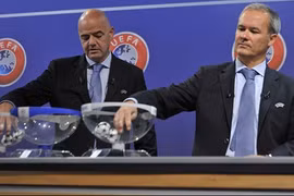 Napoli & Porto gặp khó