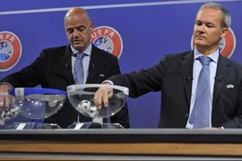 Napoli & Porto gặp khó