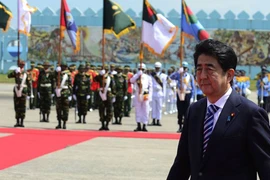 Giành giật Nam Á