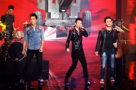 Đừng để lai căng!