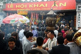 Khôi phục Lễ Tế cá tại đền Trần