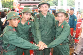 Công chức, viên chức sẽ thực hiện nghĩa vụ quân sự