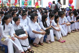 Thay đổi năm học phổ thông: “Nhu cầu chưa có nhưng chi trả rất lớn”