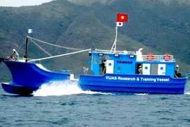 Không biến Việt Nam thành bãi rác tàu cũ