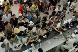 Ăn vận lịch sự để vào bệnh viện trộm cắp