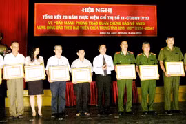 Nhiều giáo dân được khen thưởng