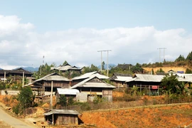 “Bản Pơ Mu” ở Sơn La - các đại gia cũng phải thèm